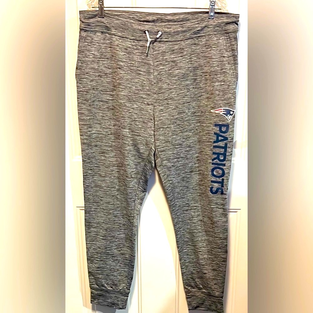 NFL 🏈 LK NW THICK GRAY NEW ENGLAND PATRIOTS CUFFED JOGGERS SWEATPANTS Womens 2X